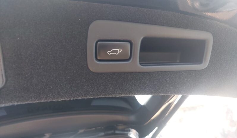 
								New 2015 Toyota Harrier full									